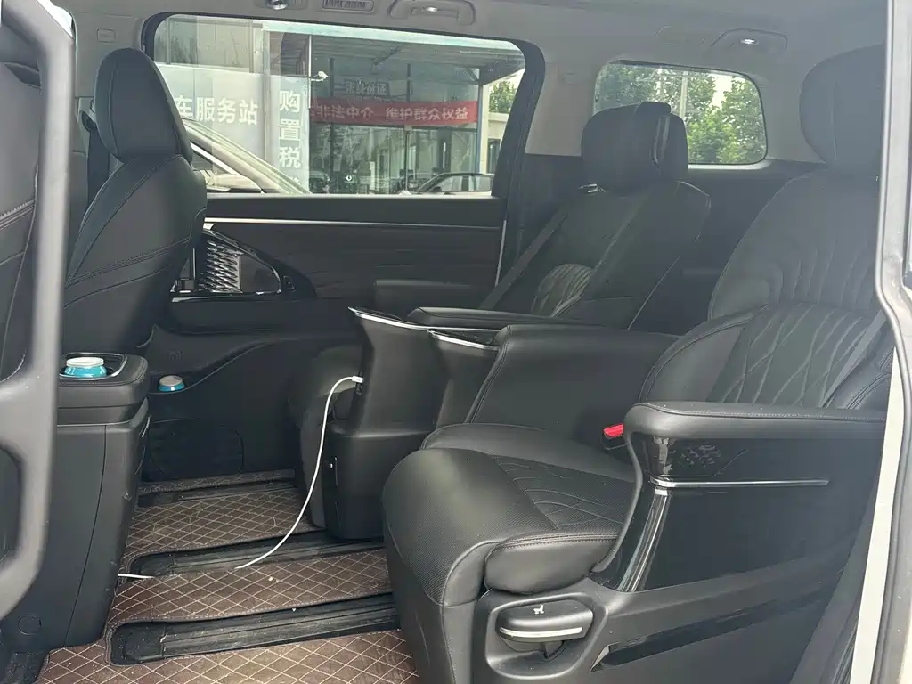 GAC Motor Trumpchi M8 — миниатюра 4