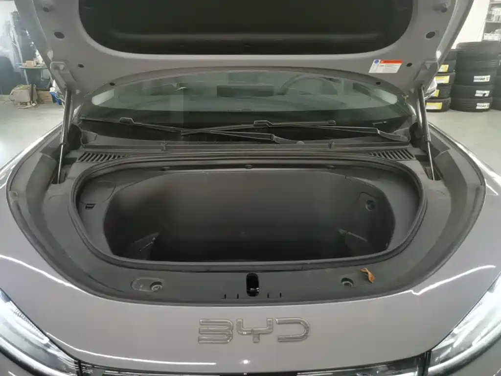 BYD Sealion 05 EV — миниатюра 20