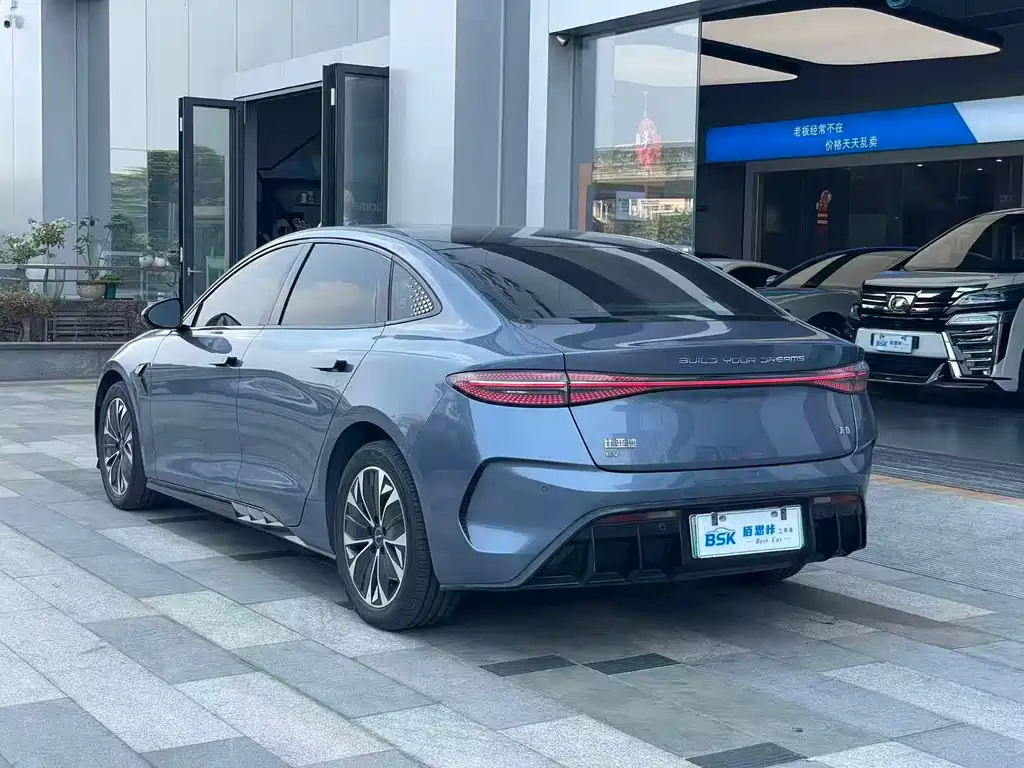 BYD Seal — миниатюра 5