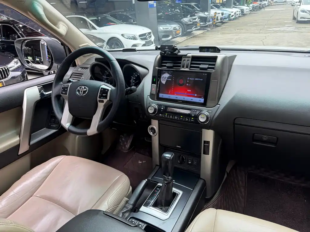 Toyota Prado — миниатюра 8