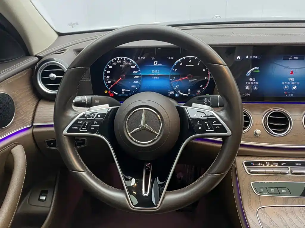 Mercedes-Benz E-Class — миниатюра 14