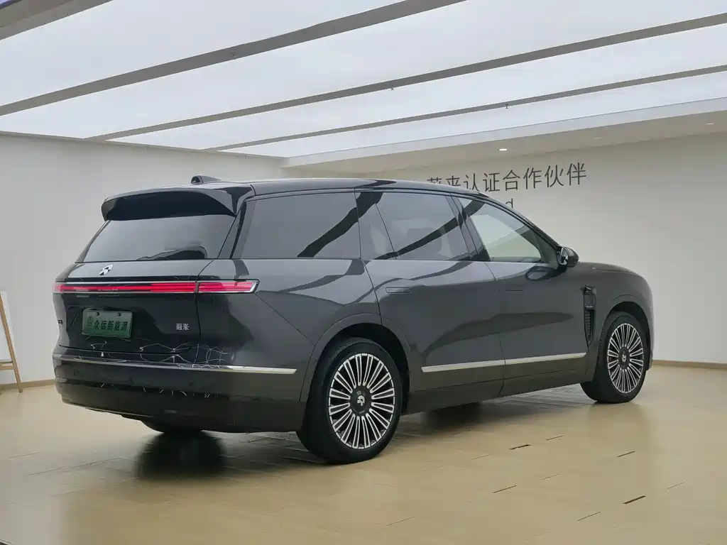 NIO ES8 — миниатюра 9