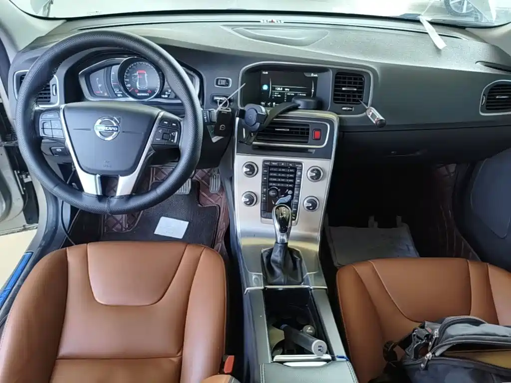 Volvo S60 — миниатюра 10