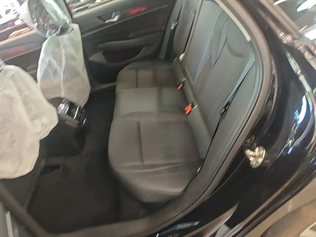 Volkswagen Passat — миниатюра 17