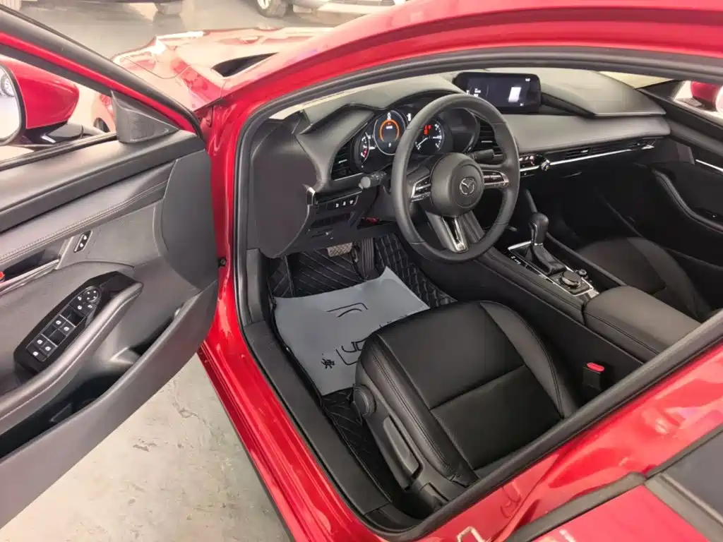 Mazda 3 Axela — миниатюра 16