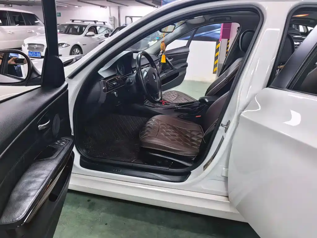 BMW 3 Series — миниатюра 7