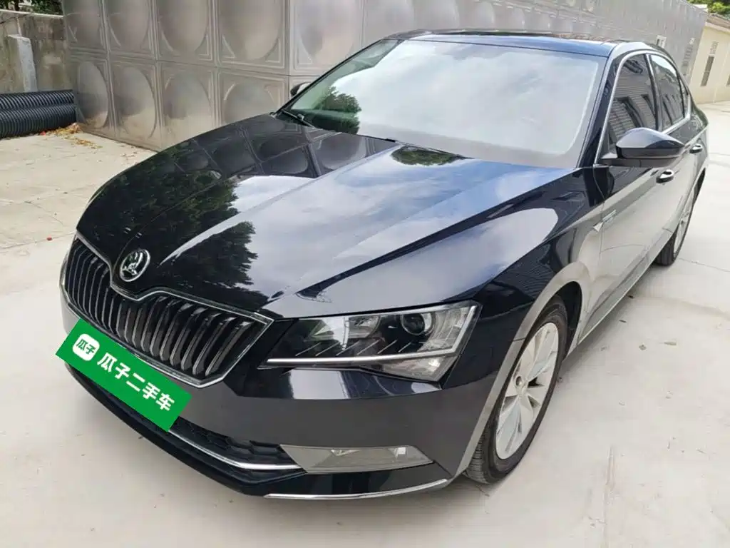 Skoda Superb — миниатюра 2