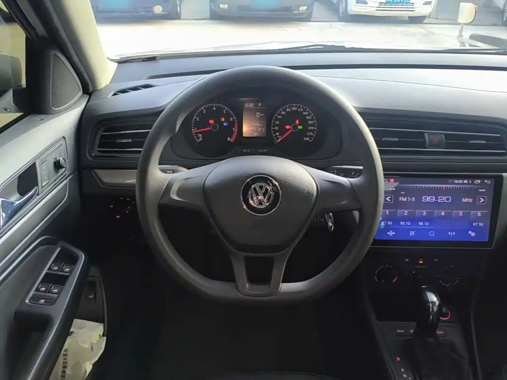 Volkswagen Lavida — миниатюра 11