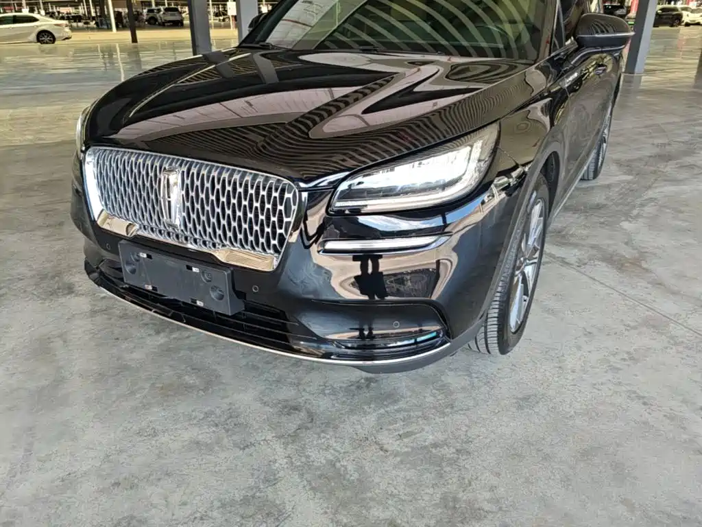 Lincoln Corsair — миниатюра 24