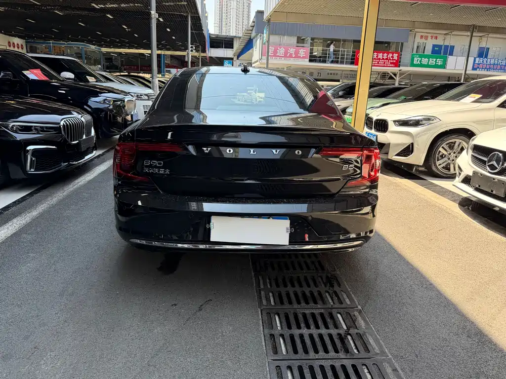 Volvo S90 — миниатюра 5