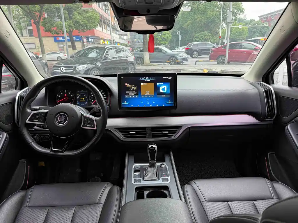 BYD Tang — миниатюра 9