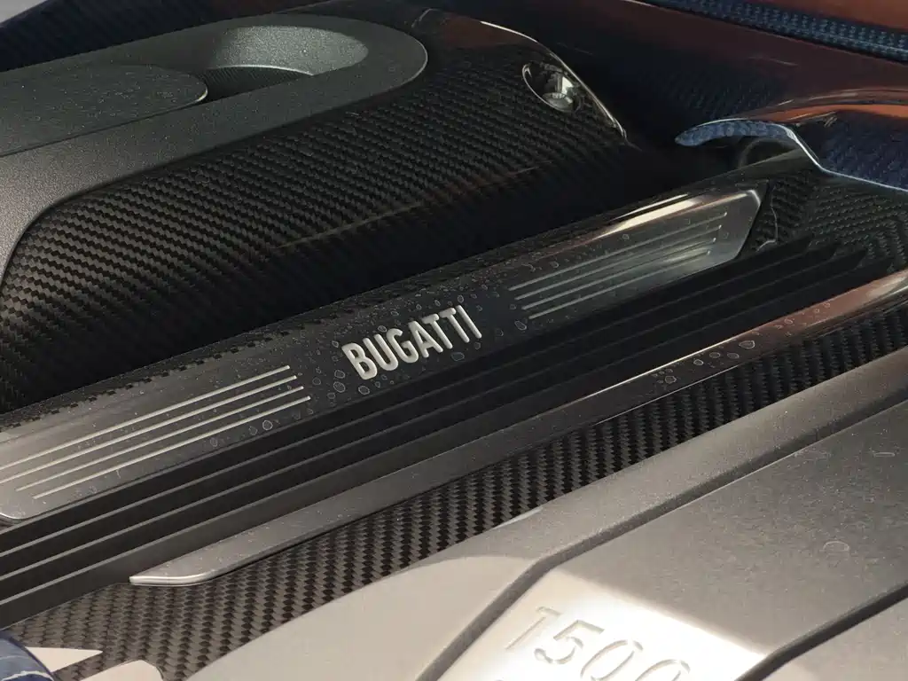 Bugatti  - фото 17