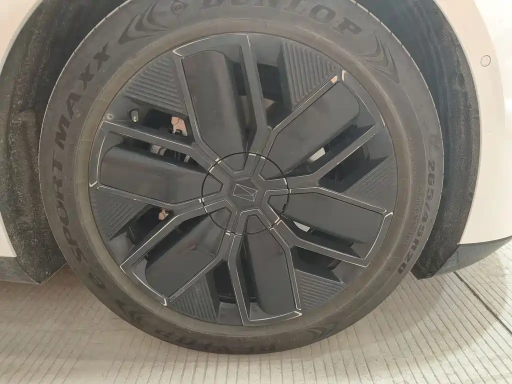 Avatr 12 2025 Max Electric