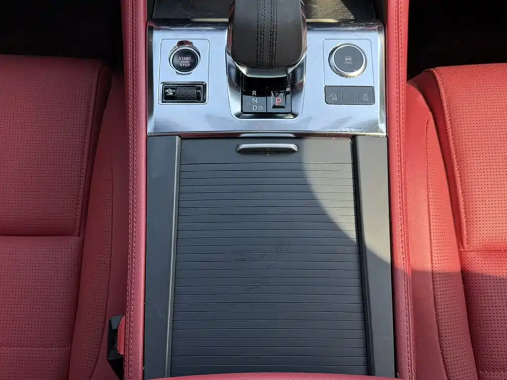 Jaguar F-PACE — миниатюра 4