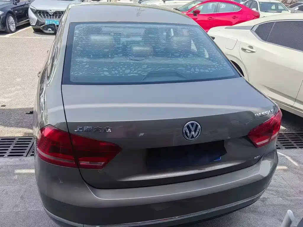 Volkswagen Passat — миниатюра 8