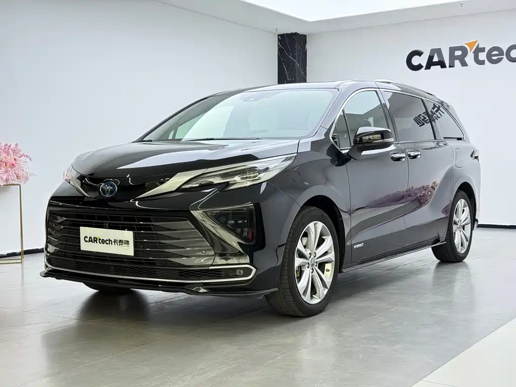 Toyota Sienna 2024