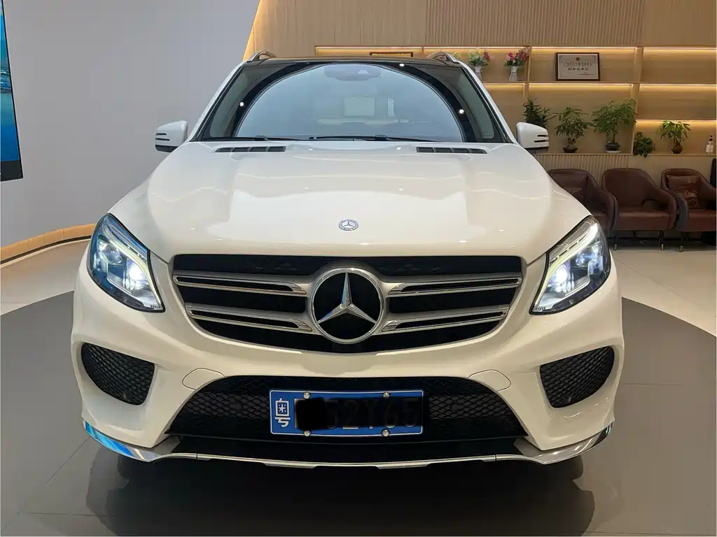 Mercedes-Benz GLE (Import) — миниатюра 2