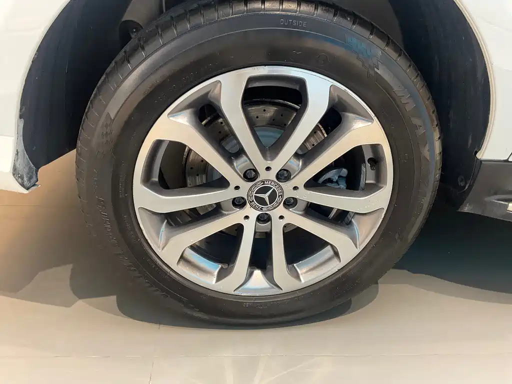 Mercedes-Benz GLE (Import) — миниатюра 17