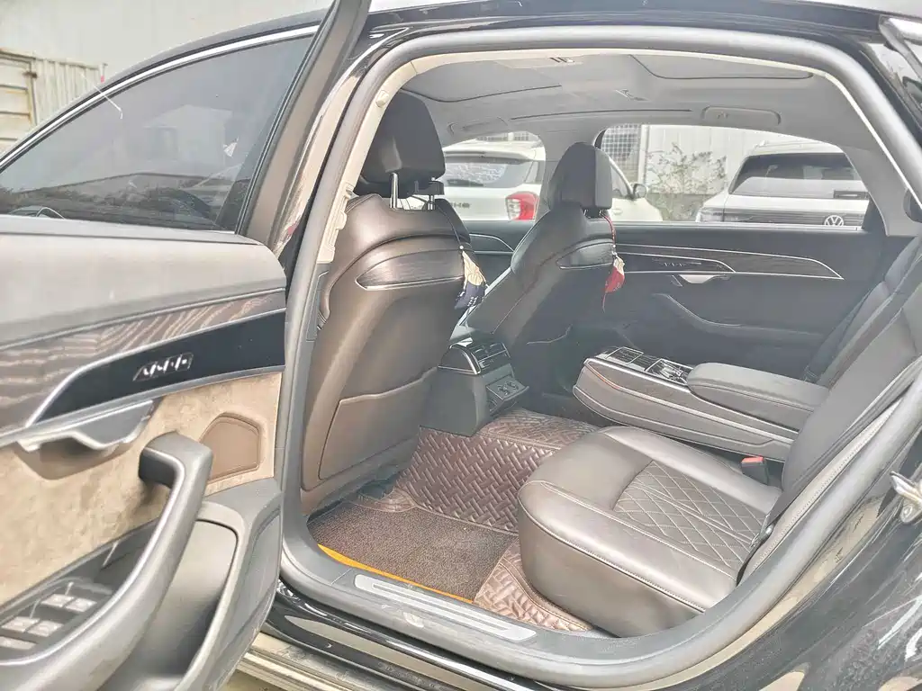 Audi A8 — миниатюра 8