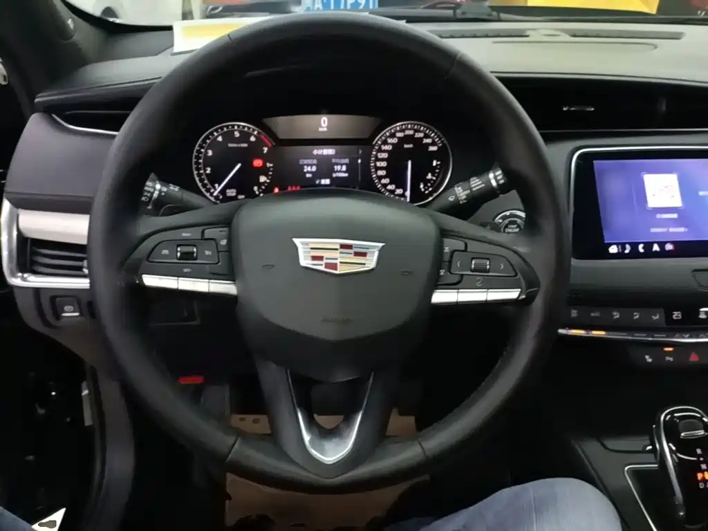 Cadillac XT4 — миниатюра 11