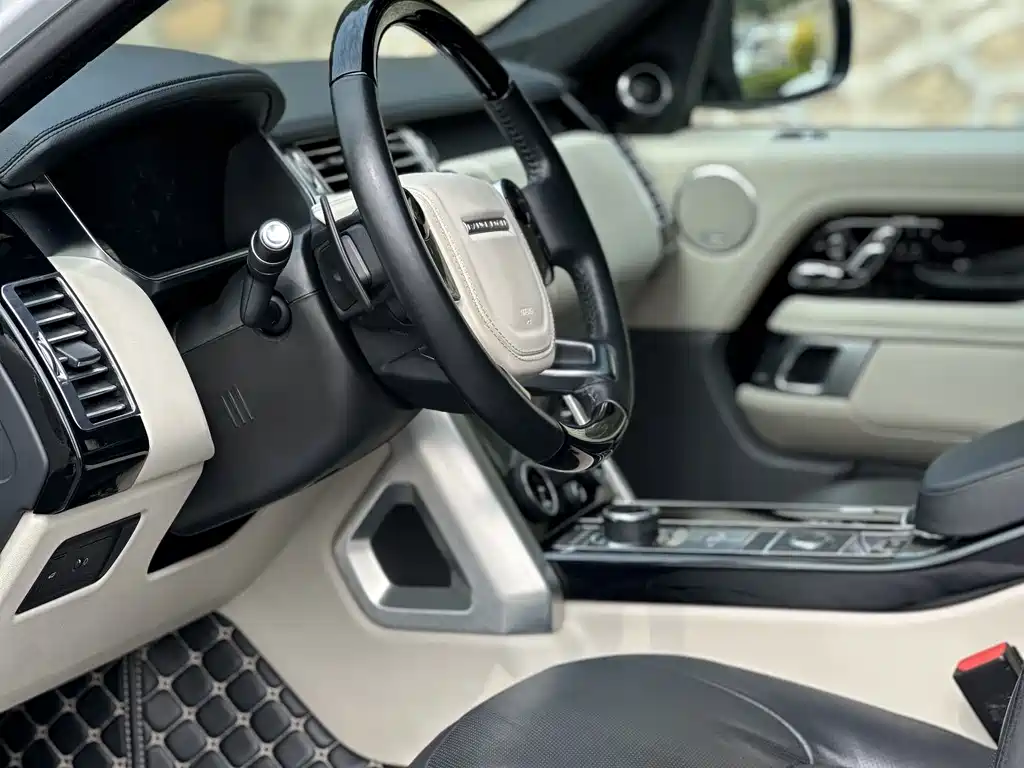 Land Rover Range Rover — миниатюра 6