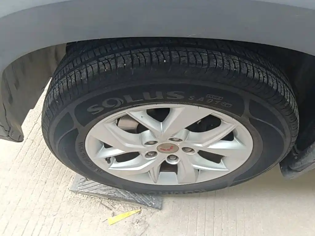 Wuling Hongguang S3 — миниатюра 23