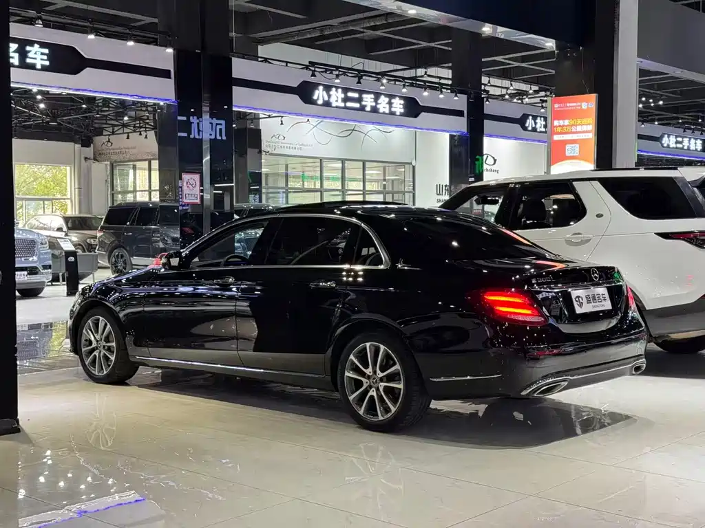 Mercedes-Benz E-Class — миниатюра 3