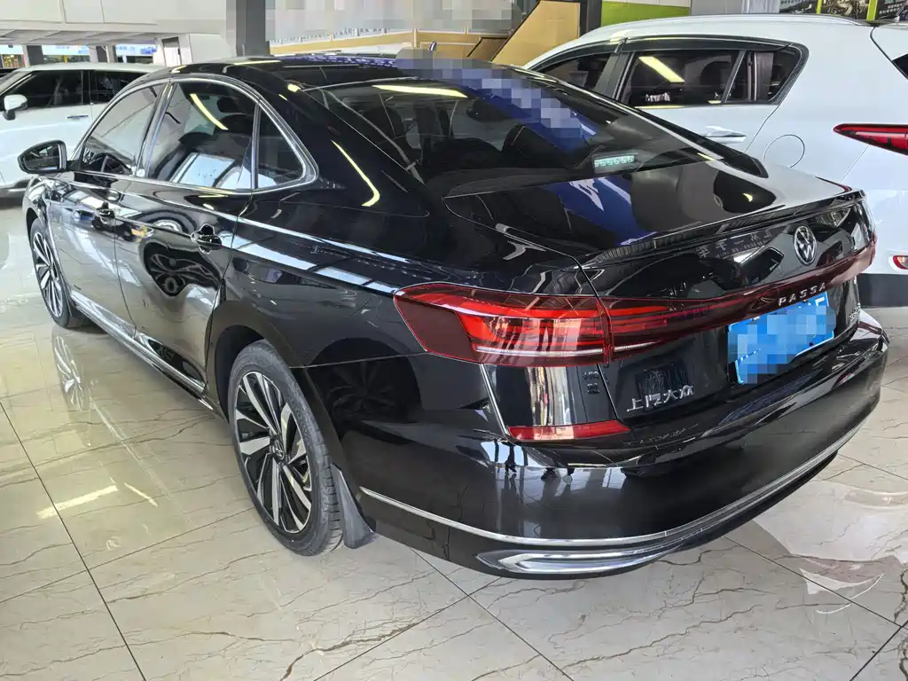 Volkswagen Passat — миниатюра 4
