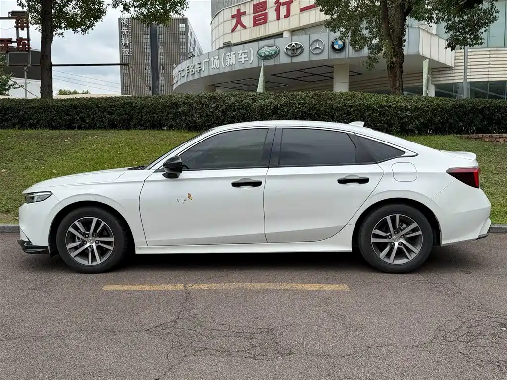 Honda Integra 2023 240TURBO CVT