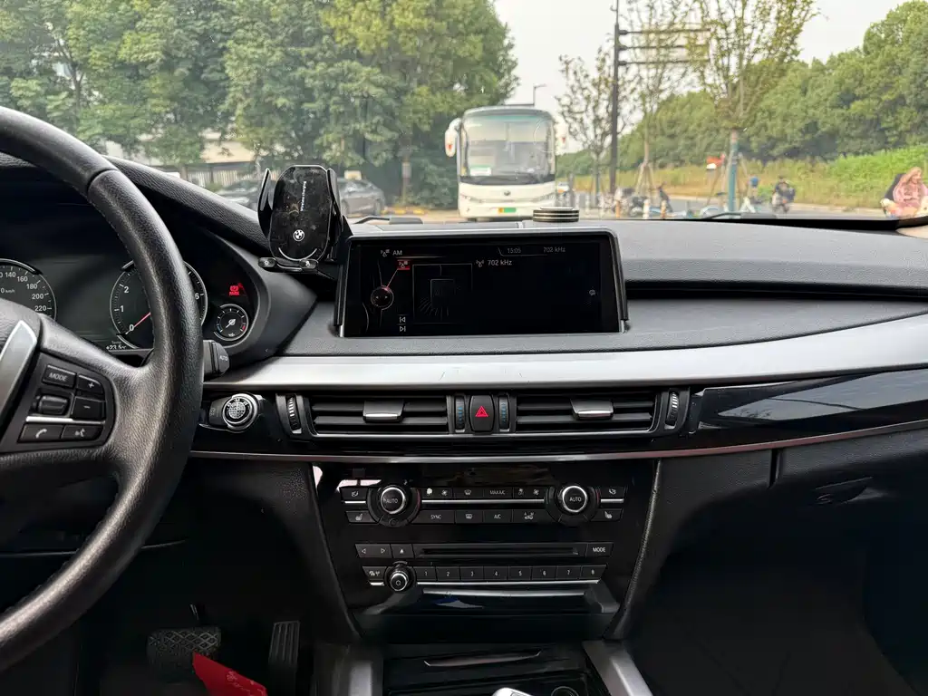 BMW X5 (Import) — миниатюра 12