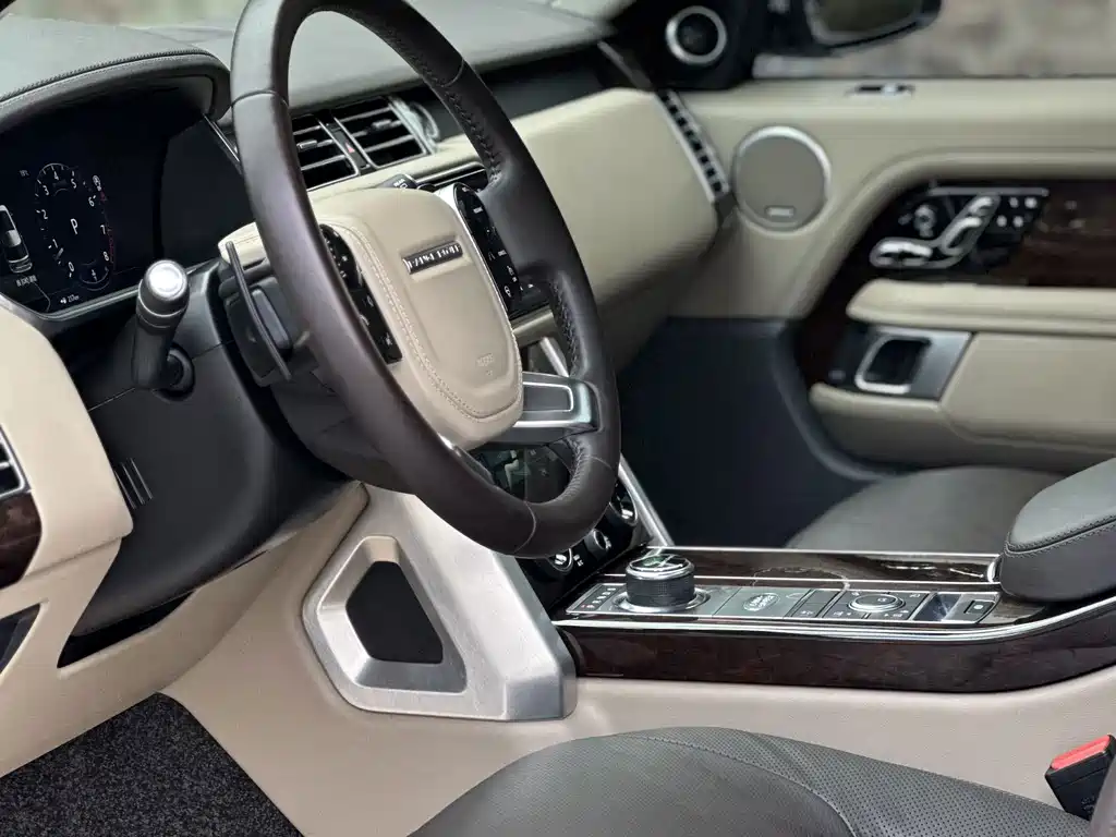 Land Rover Range Rover — миниатюра 6