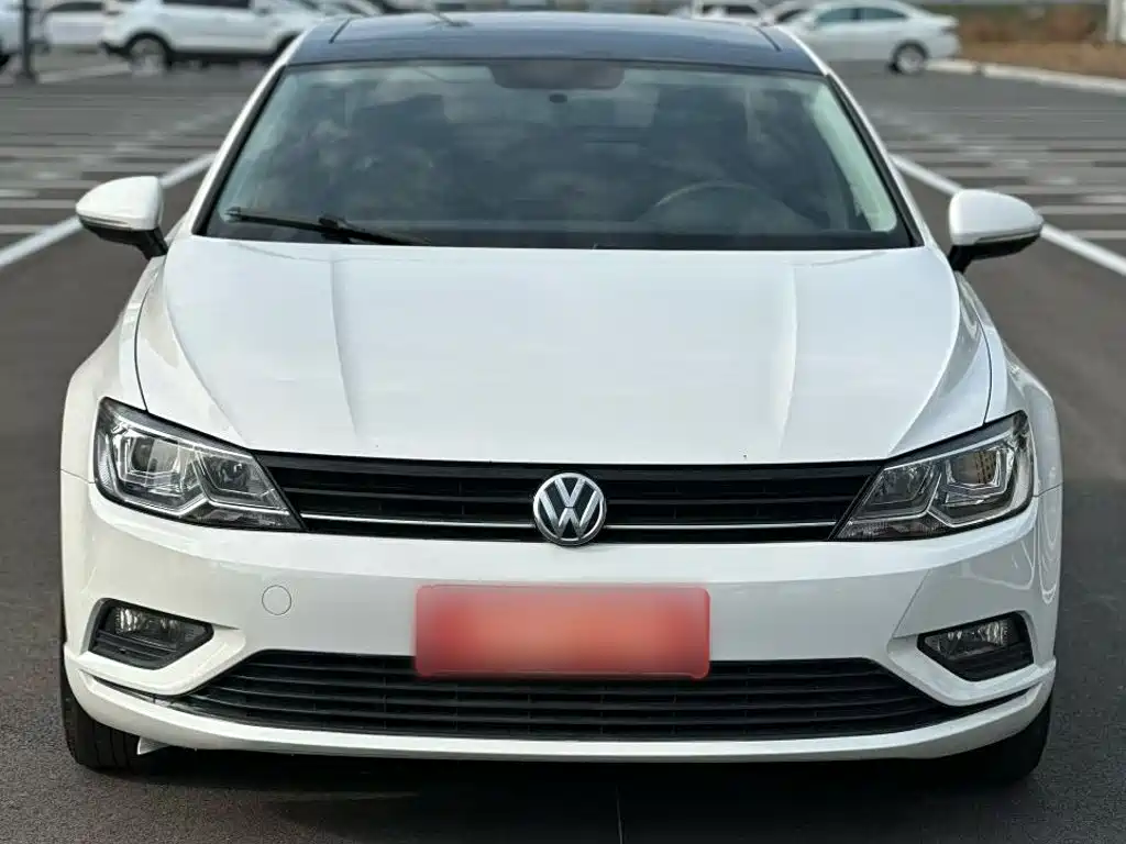 Volkswagen Lamando 2018 230TSI DSG