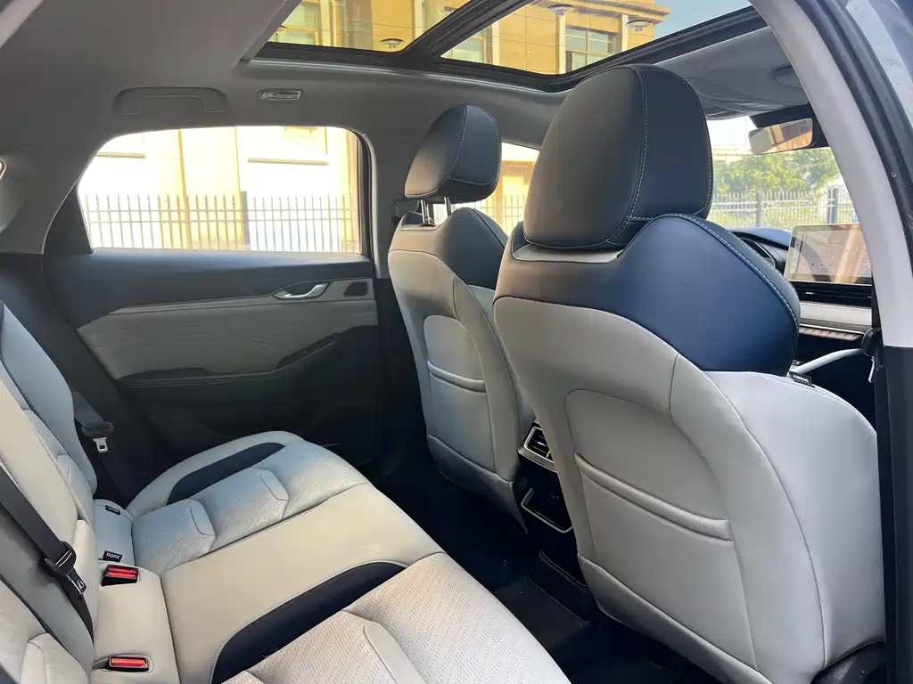 Geely Xingrui — миниатюра 13