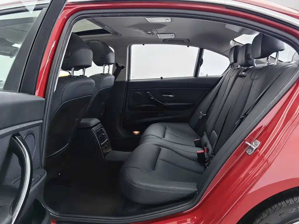 BMW 3 Series — миниатюра 15