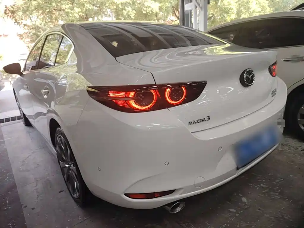 Mazda 3 Axela — миниатюра 5