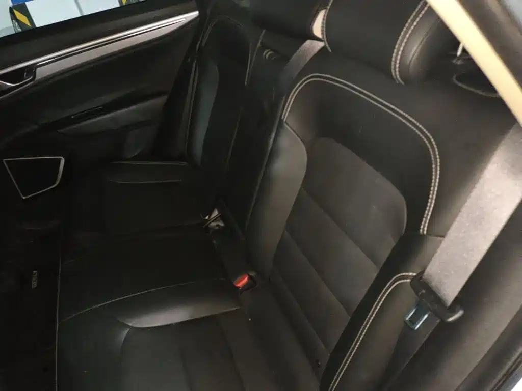 Geely Emgrand GL — миниатюра 13