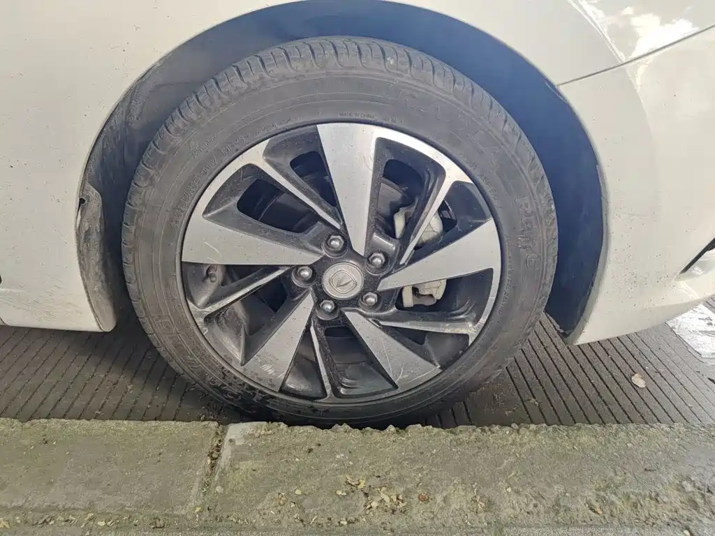 Changan Eado DT — миниатюра 24