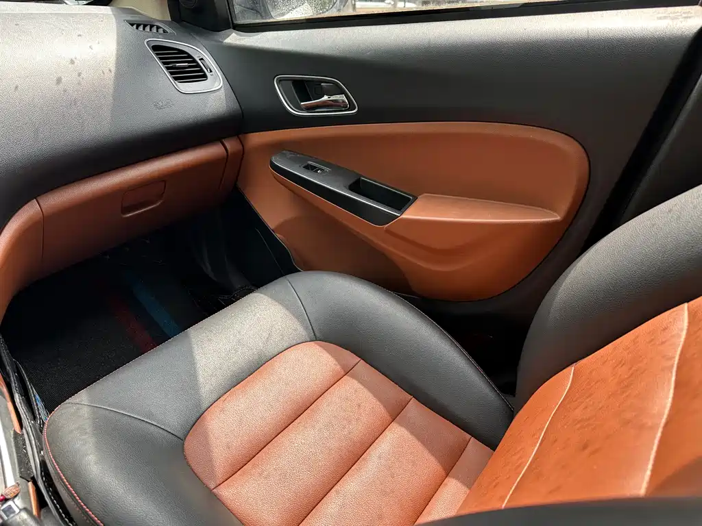 Geely Jingang 2016 1.5L MT Elite
