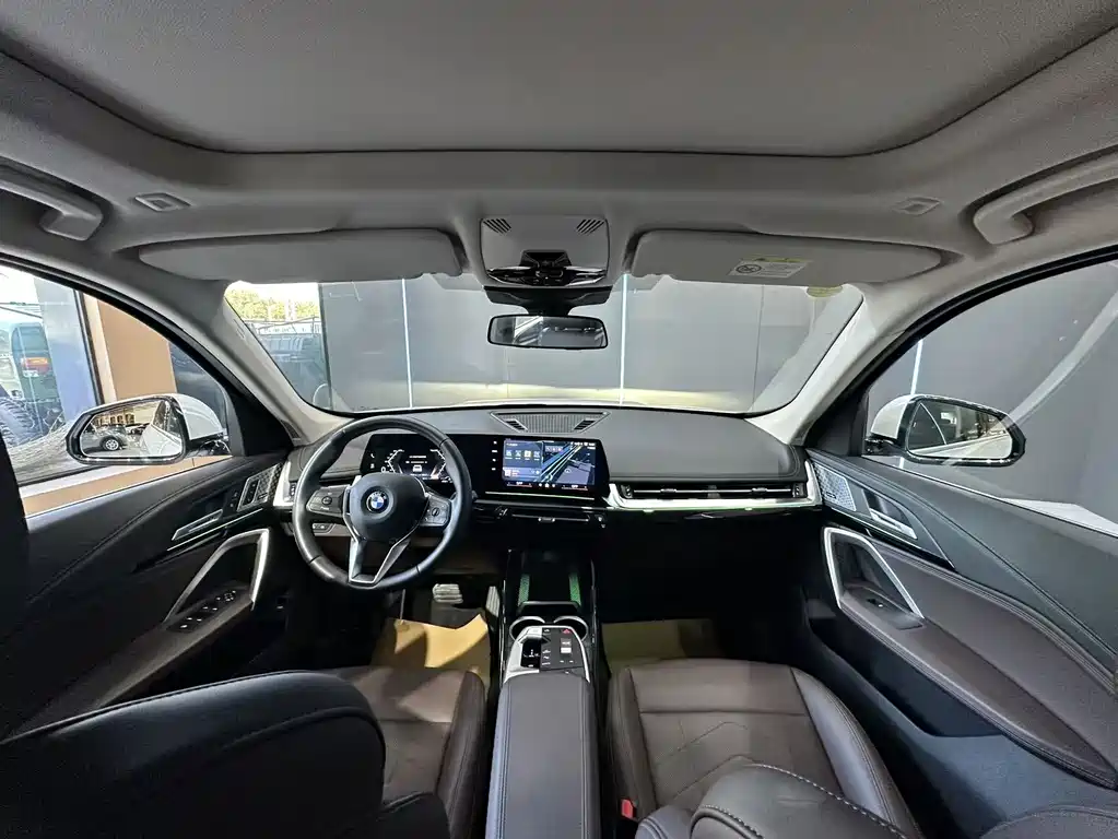 BMW X1 — миниатюра 9