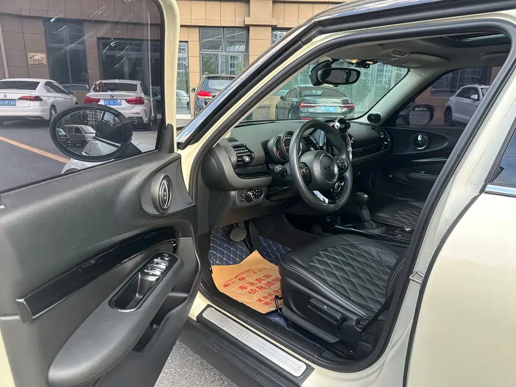 MINI Mini Clubman — миниатюра 8