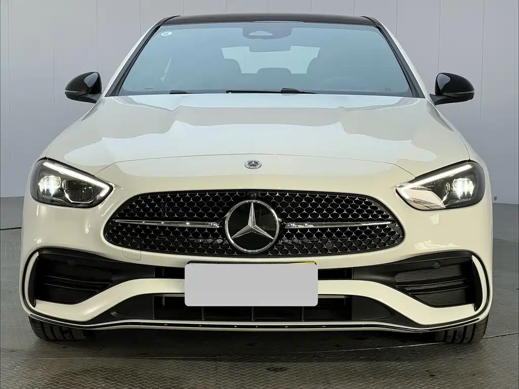 Mercedes-Benz C-Class — миниатюра 2