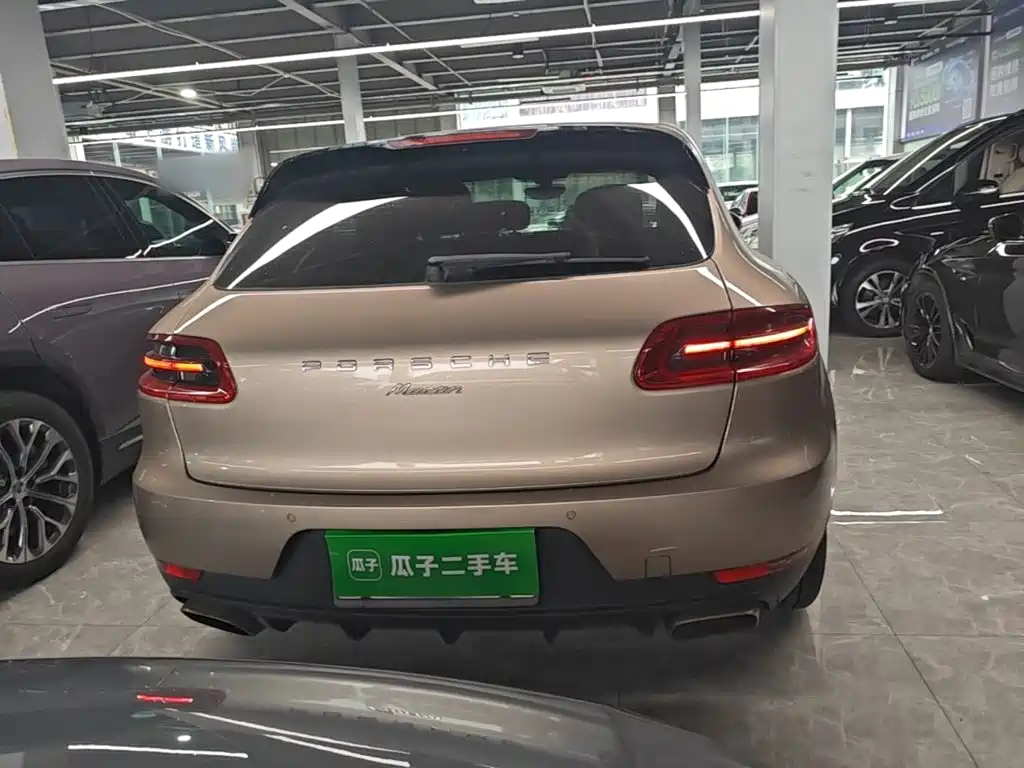 Porsche Macan — миниатюра 6