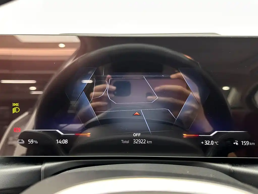 BMW i3 — миниатюра 14