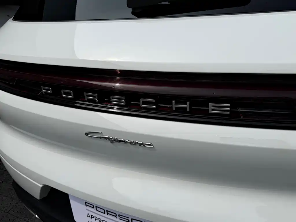 Porsche Cayenne — миниатюра 24