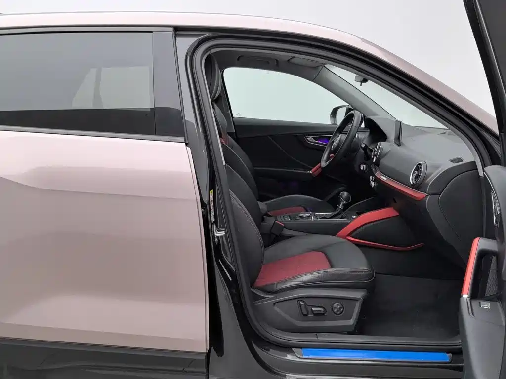 Audi Q2L — миниатюра 23
