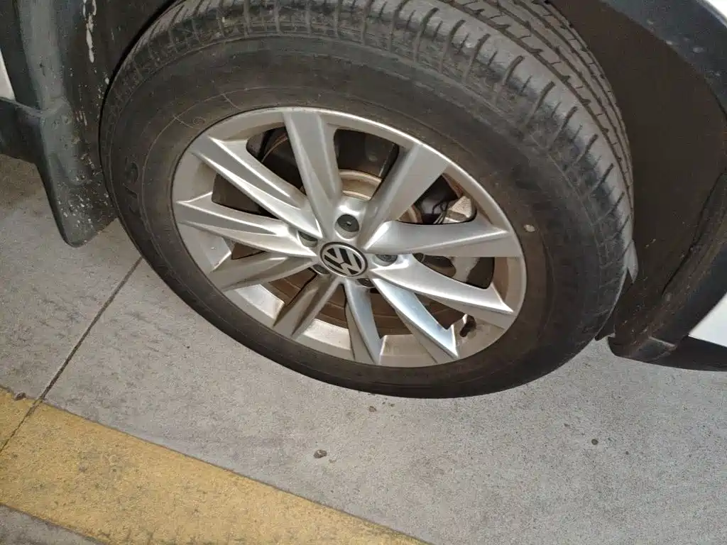 Volkswagen Tiguan — миниатюра 8
