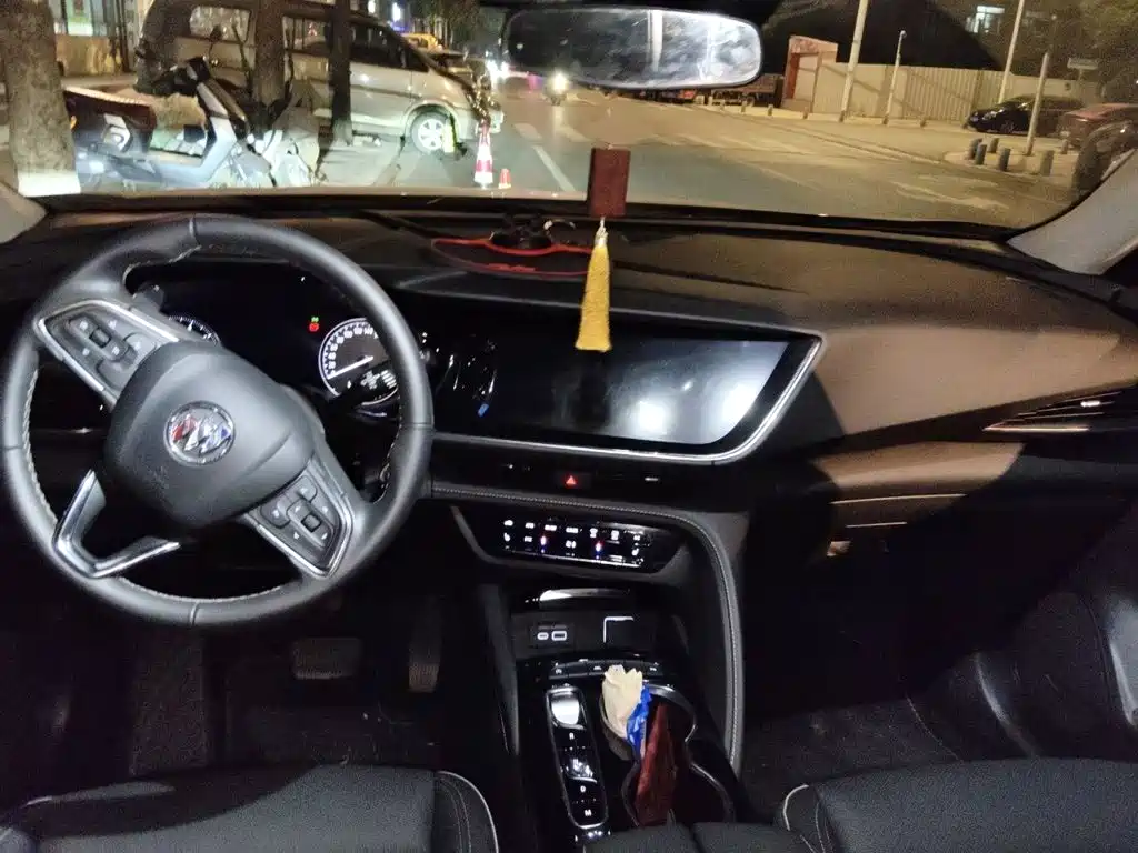 Buick Envision S — миниатюра 10