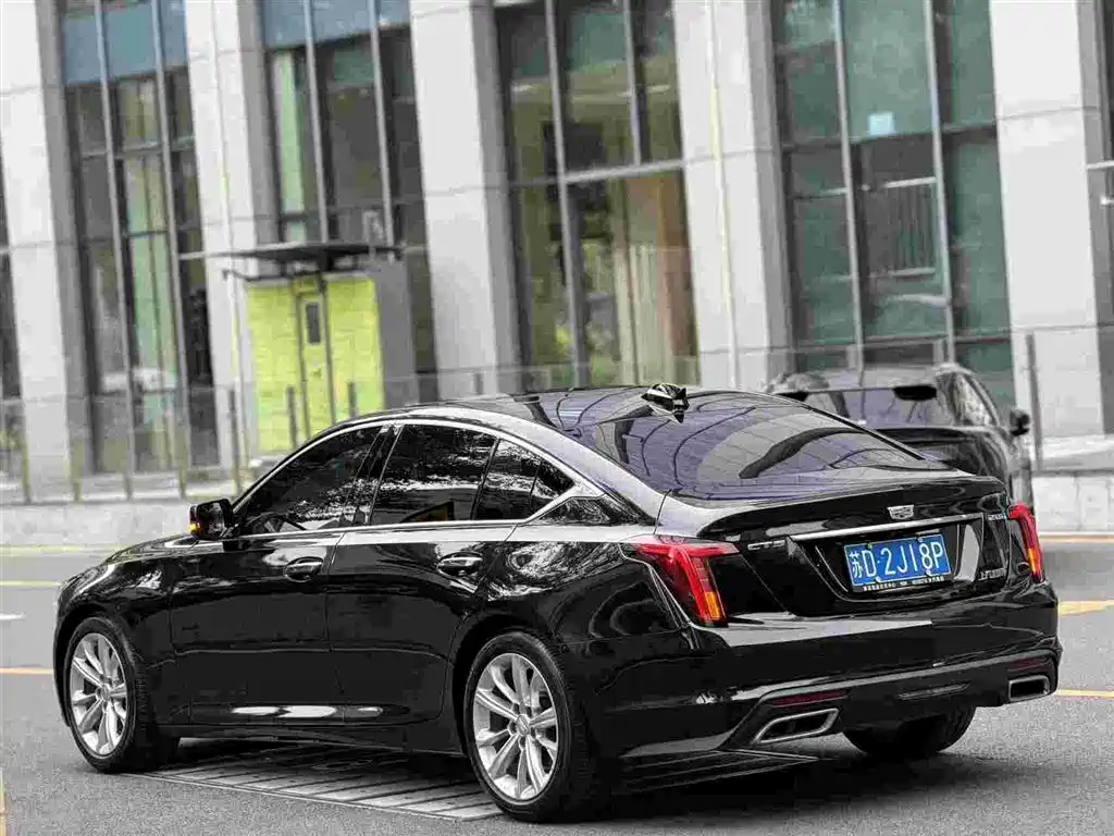Cadillac CT5 — миниатюра 4