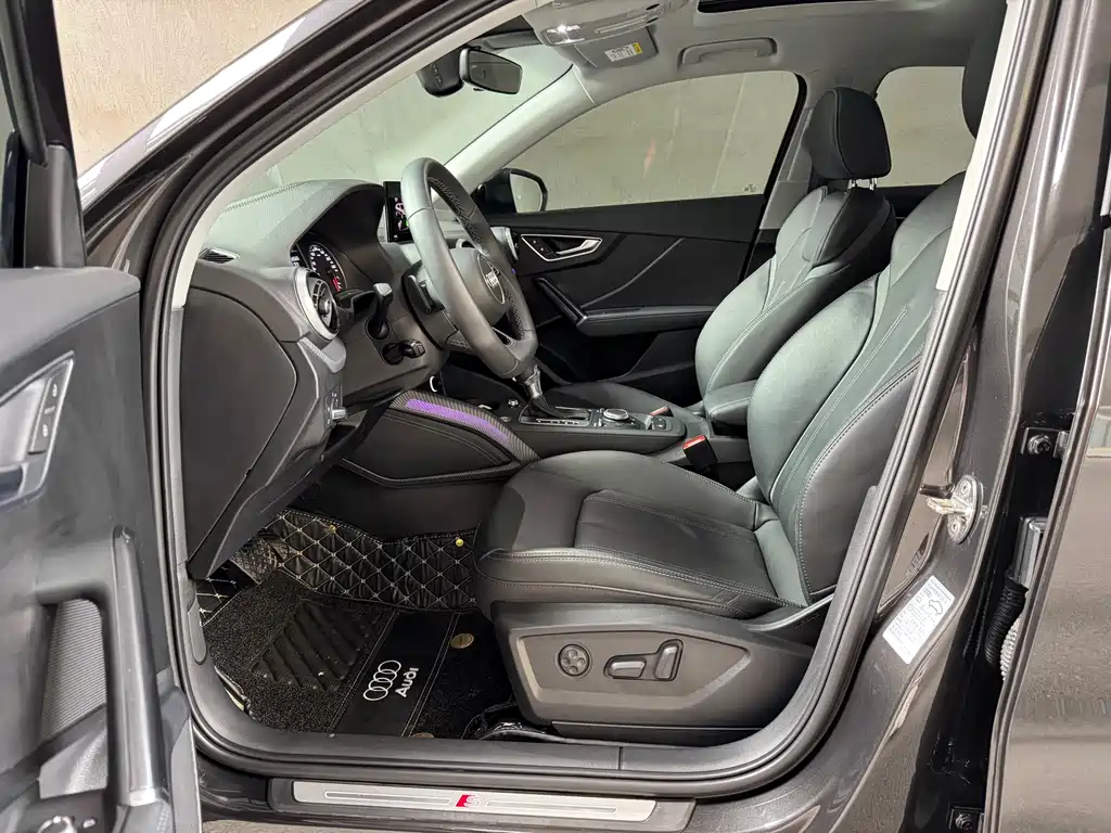 Audi Q2L 2022 35 TFSI Fashion