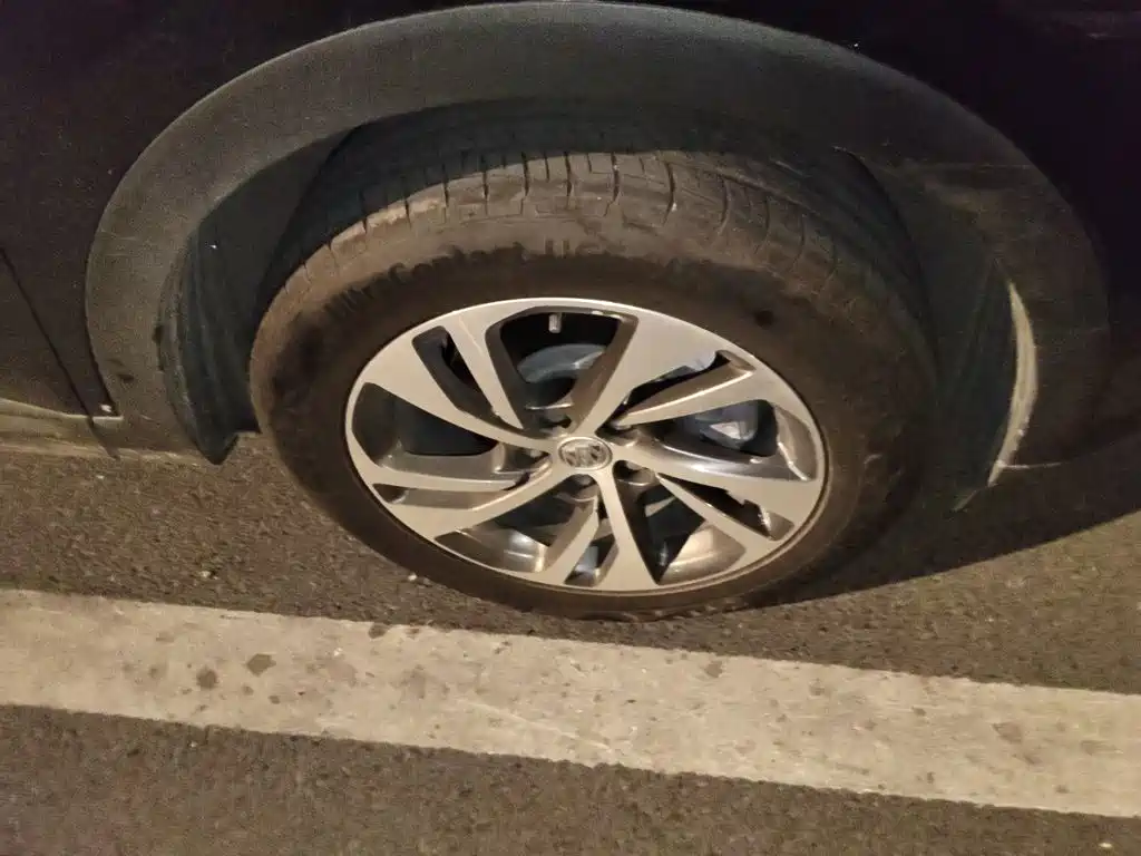 Buick Envision S — миниатюра 8